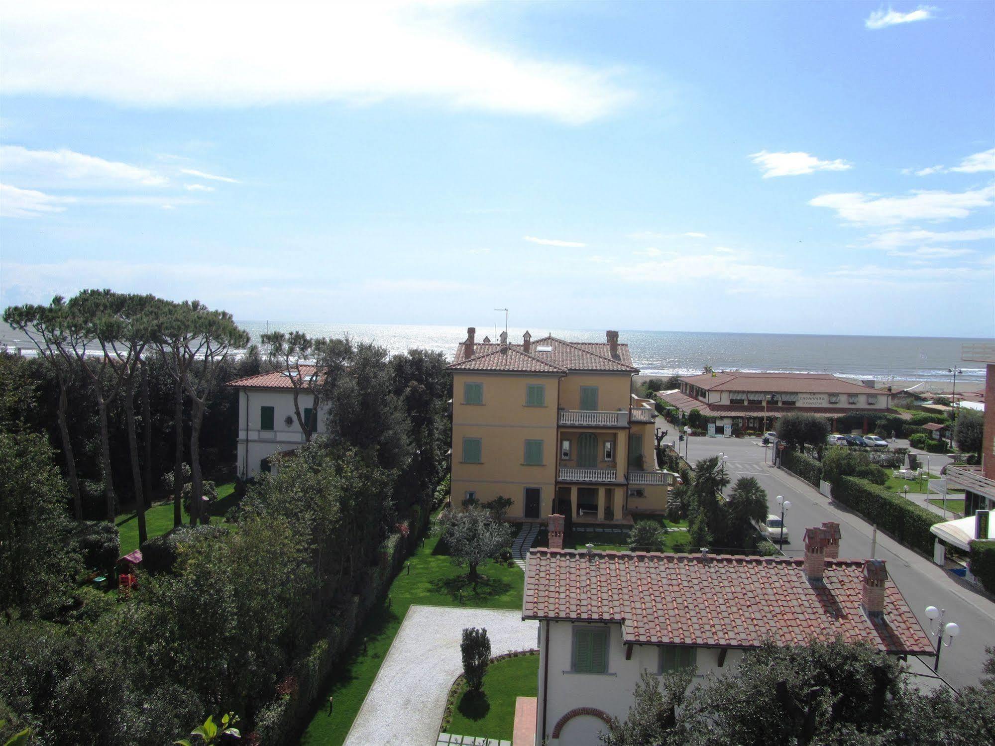 President Hotel Forte dei Marmi Esterno foto